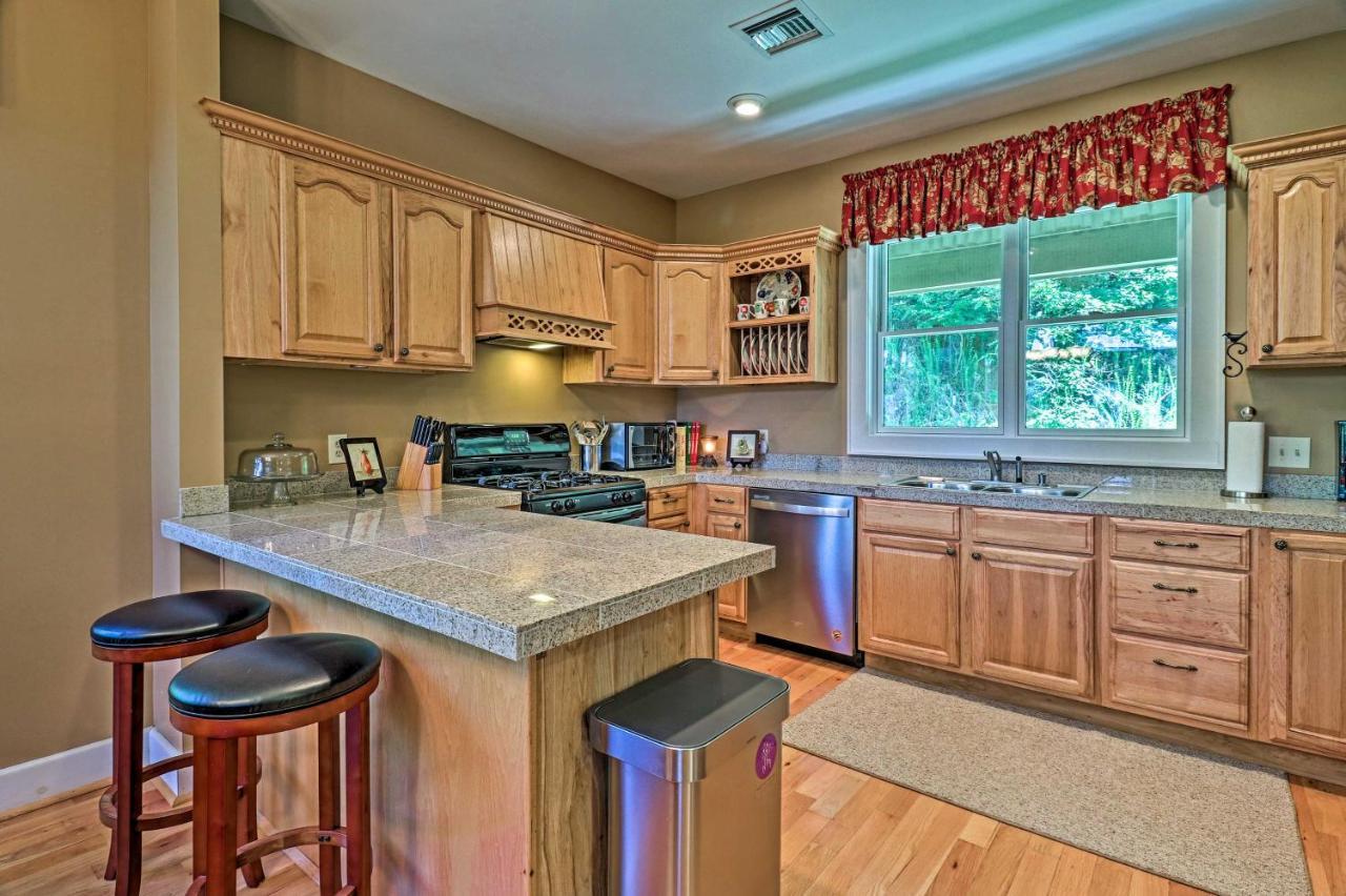 Mountain View Home Hike, Raft, Golf And More! Bryson City Bagian luar foto