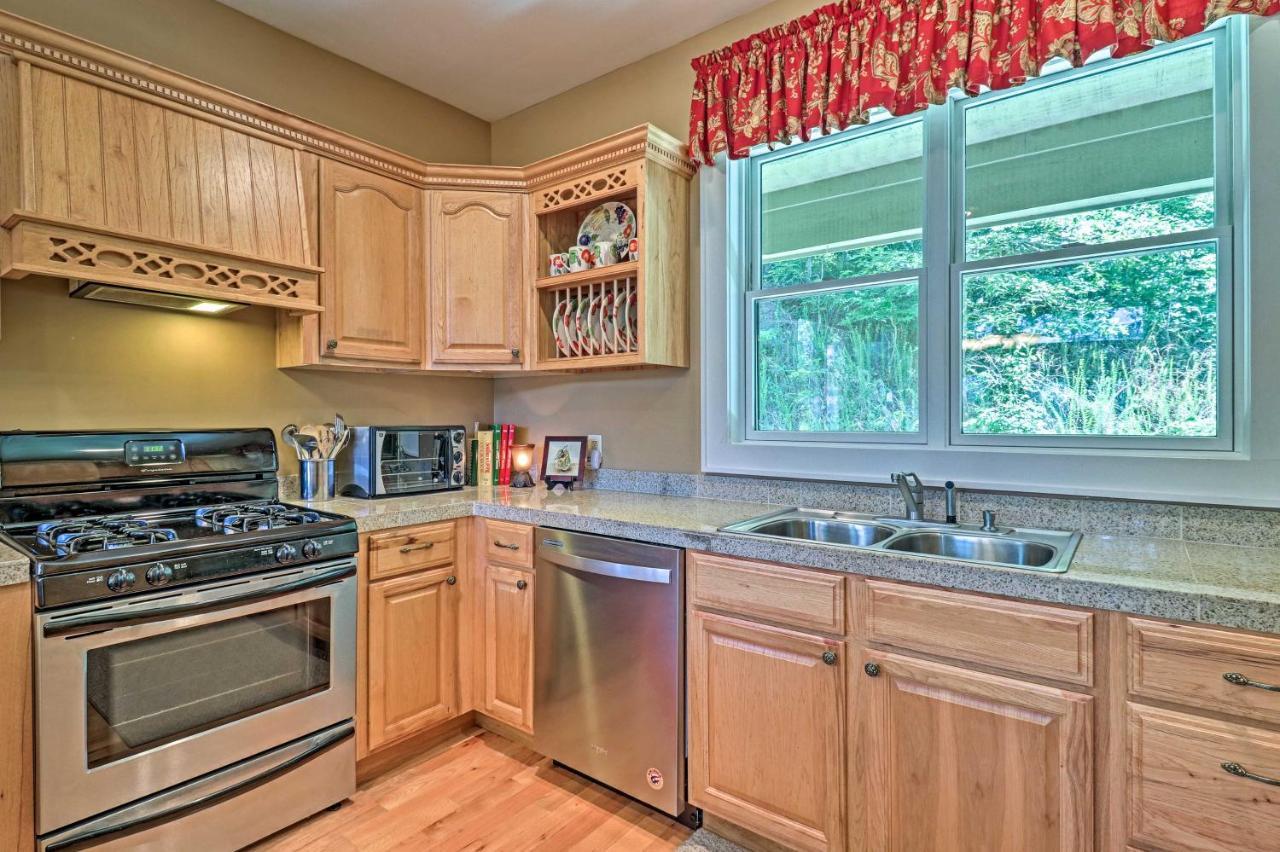 Mountain View Home Hike, Raft, Golf And More! Bryson City Bagian luar foto